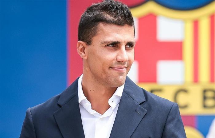 بالبلدي : موقف
      رودري
      من
      المشاركة
      مع
      برشلونة
      أمام
      الأهلي
      في
      كأس
      خوان
      جامبر
