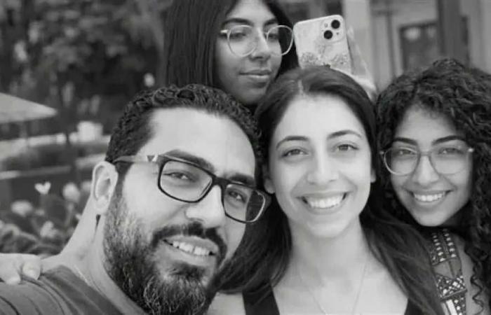 «كنت
      داخل
      أطلب
      فلوس»..
      اعترافات
      جديدة
      للمتهم
      بقتل
      أسرة
      كاملة
      في
      التجمع
      الخامس
