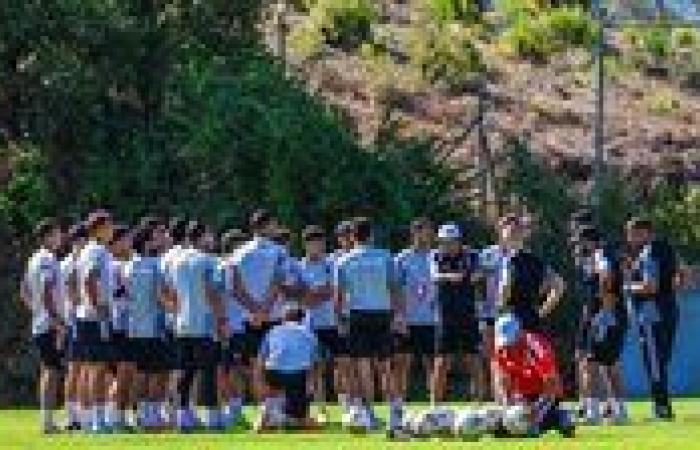 بالبلدي : الليلة..
      الأهلي
      يواجه
      برشلونة
      وديًا
      لاختبار
      قوته
      قبل
      انطلاق
      الموسم
      الجديد