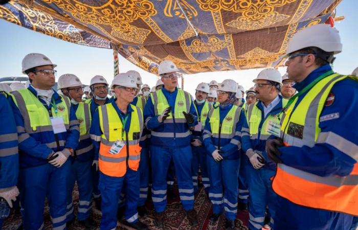 بالبلدي : باستثمارات
      658
      مليون
      دولار..
      وضع
      حجر
      الأساس
      لأول
      مجمع
      لإنتاج
      حامض
      الفوسفوريك
      بأبوطرطور