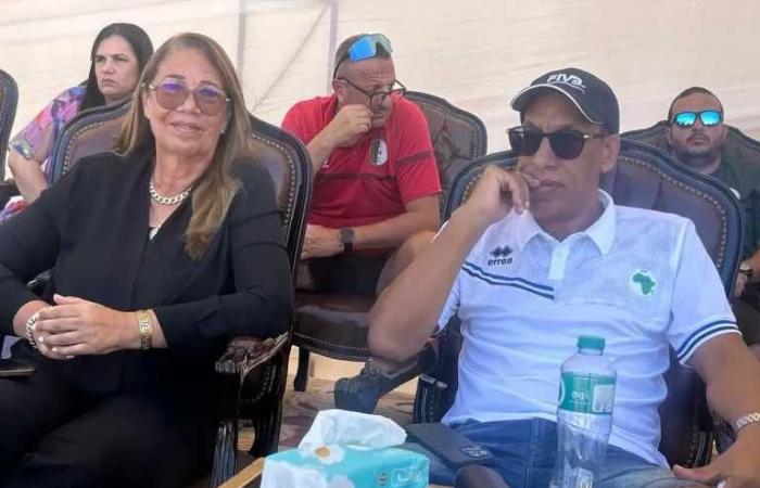إبراهيم
      بولامي
      يتابع
      منافسات
      بطولة
      أفريقيا
      للكرة
      الطائرة
      الشاطئية
      ويشيد
      بالتنظيم
      في
      الإسكندرية