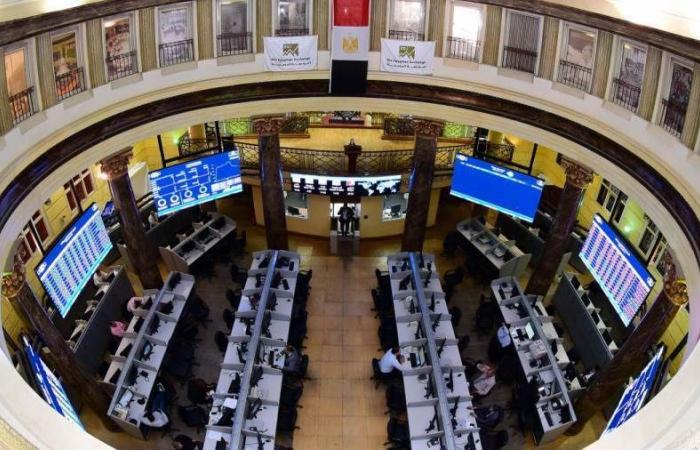 بالبلدي : نشرة
      بنكي|
      المركزي
      يثبت
      أسعار
      الفائدة
      عند
      19%
      للإيداع
      و20%
      للإقراض..
      47.3
      مليار
      دولار
      تحويلات
      المصـريين
      العاملين
      بالخارج