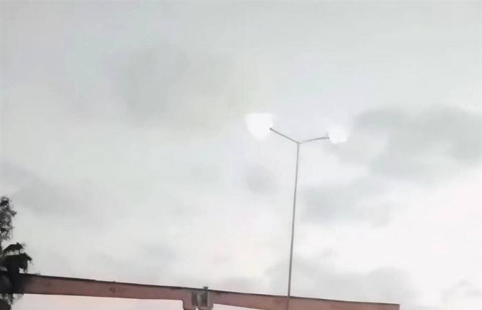 بالبلدي : بالأسماء..
      مصرع
      وإصابة
      19
      في
      حادث
      انقلاب
      سيارة
      عمالة
      بالمنوفية