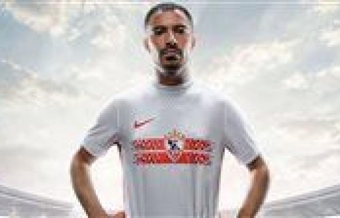 بالبلدي: بالصورة..
      الزمالك
      يعلن
      رسميا
      عن
      الزي
      الجديد
      لفريق
      الكرة