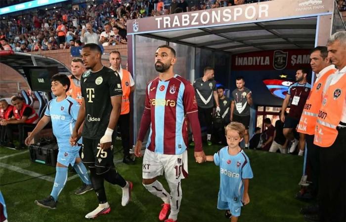 بالبلدي : فيديو
      |
      ماذا
      قدم
      محمد
      صلاح
      في
      مباراة
      طرابزون
      سبور
      وفيرينكفاروس
      بملحق
      الدوري
      الأوروبي؟