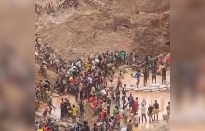belbalady لحظة انهيار منجم ذهب في جمهورية أفريقيا الوسطى.. ومصرع أكثر من 100 شخص
