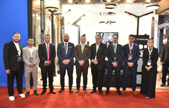 بالبلدي : لليوم
      الثانى
      على
      التوالي…مشاركة
      متميزة
      لمصنع
      ”
      تيتانيوم
      ”
      التابع
      لمجموعة
      السلمانية
      بمعرض
      Middle
      East
      Lighting
      Expo
      بمركز
      مصر
      للمعارض