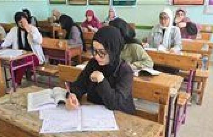 بالبلدي : عاجل|تنطلق
      غدًا
      وحتى
      27
      أغسطس..
      جدول
      امتحانات
      الدور
      الثاني
      لطلاب
      الثانوية
      العامة
      2026
