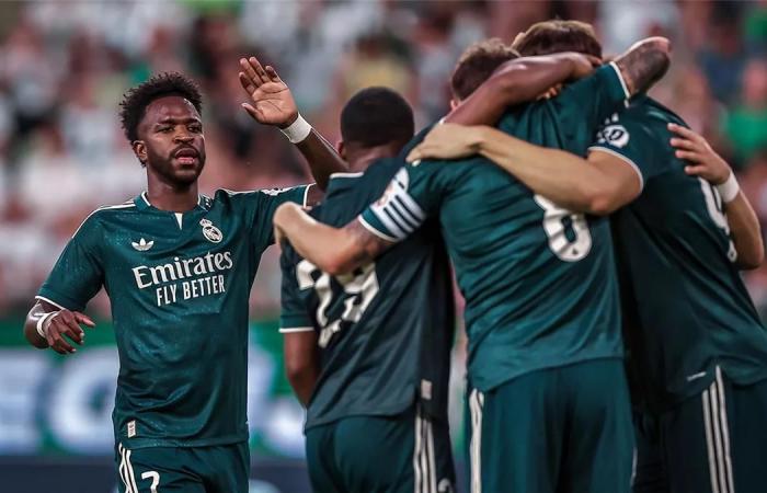 بالبلدي : تشكيل
      ريال
      مدريد
      المتوقع
      أمام
      إسبانيول
      اليوم
      في
      الدوري
      الإسباني