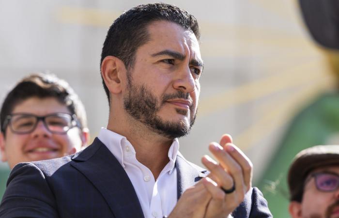 بالبلدي: لماذا اختفى بيرني ساندرز من إعلانات عبدالرحمن السيد الانتخابية؟