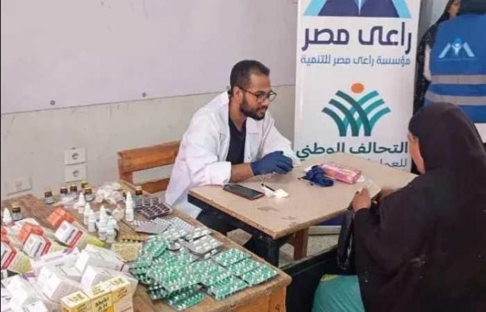 عضو
      بالتحالف
      الوطني:
      قوافل
      إيد
      واحدة
      تصل
      إلى
      الأسر
      الأكثر
      احتياجا
      بخدمات
      متكاملة