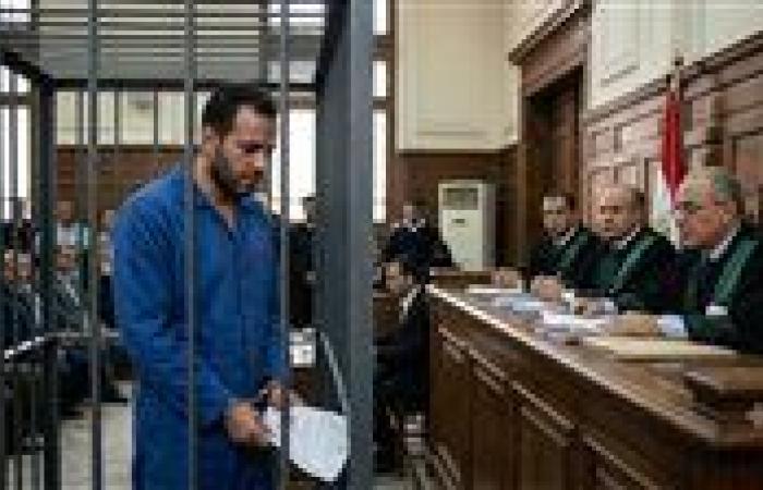 بالبلدي: موظف
      بمؤسسة
      مصر
      الخير
      أمام
      الجنايات
      بتهمة
      اختلاس
      مئات
      الآلاف
      من
      أموال
      العلاج