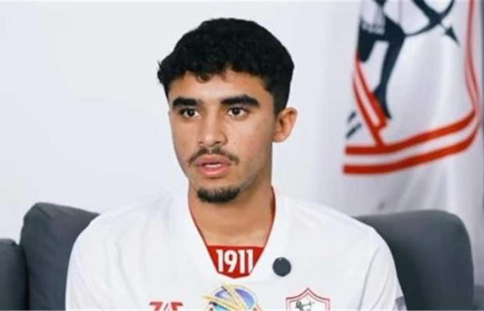 بالبلدي : خاص..
      الجفالي
      يصل
      القاهرة
      ويستعد
      للانتظام
      في
      مران
      الزمالك