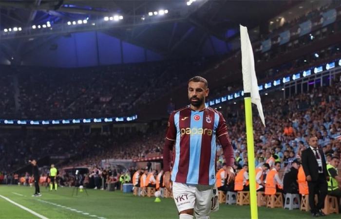 بالبلدي : تشكيل
      طرابزون
      سبور
      أمام
      باشاك
      شهير
      في
      الدوري
      التركي..
      موقف
      محمد
      صلاح
