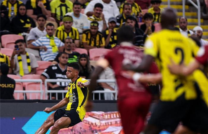 بالبلدي : فيديو
      |
      الاتحاد
      يسقط
      في
      فخ
      التعادل
      مع
      الخلود
      بافتتاحية
      الدوري