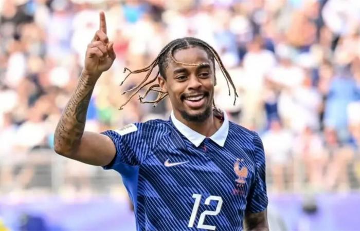 بالبلدي : بديل
      محمد
      صلاح..
      مفاوضات
      حاسمة
      بين
      ليفربول
      وباريس
      سان
      جيرمان
      بشأن
      باركولا
      وعقبة
      واحدة