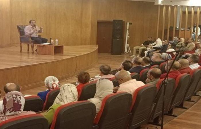 بالبلدي: رئيس
      جامعة
      بورسعيد
      يرسم
      ملامح
      جديدة
      للتطوير
      الجامعي