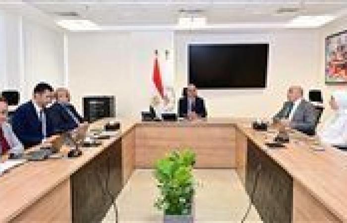 بالبلدي : وزير
      الري:
      حماية
      السواحل
      تبدأ
      بالتخطيط
      المبكر
      ودمج
      مخاطر
      تغير
      المناخ
      في
      القرارات
      التنموية