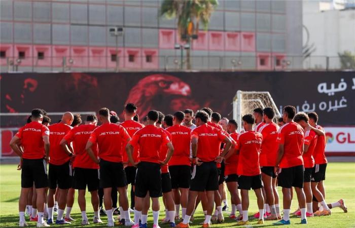 بالبلدي : تجديد
      عقد
      لاعب
      جديد
      اليوم..
      شوبير
      يزف
      بشرى
      لجماهير
      الأهلي