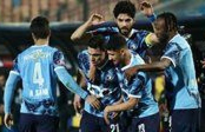 بالبلدي : بيراميدز
      يواصل
      انتصاراته
      بثنائية
      أمام
      أبو
      قير
      للأسمدة
      في
      الدوري