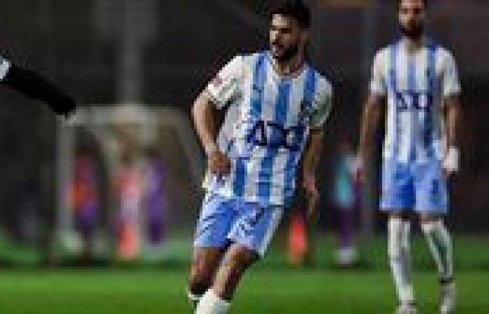 بالبلدي : أوباما
      يقود
      هجوم
      بيراميدز
      أمام
      أبوقير
      للأسمدة
      في
      الدوري