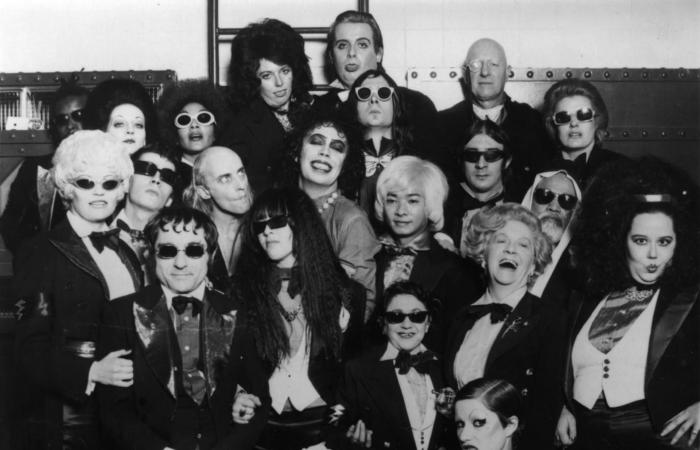 belbalady نجم فيلم "Rocky Horror".. وفاة تيم كاري عن عمر يناهز الـ80 عامًا