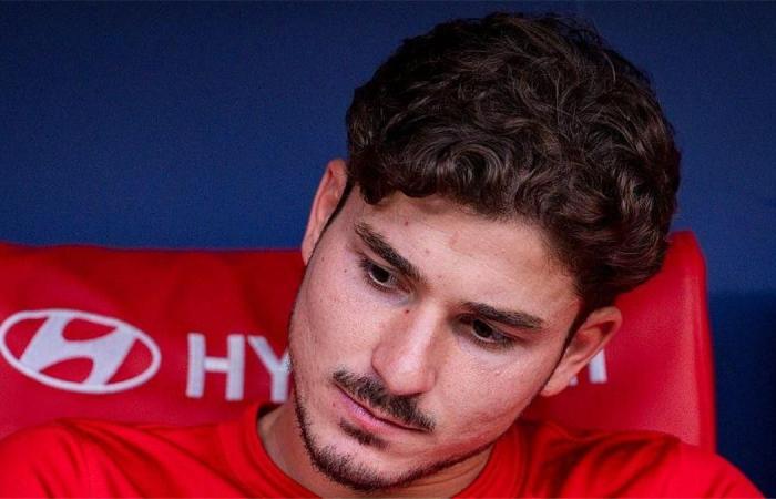 بالبلدي : رسميًا..
      أتلتيكو
      مدريد
      يعلن
      موقفه
      النهائي
      من
      بيع
      ألفاريز
      إلى
      برشلونة