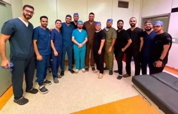 لأول
      مرة
      في
      كفر
      الشيخ..
      استخدام
      تقنية
      «الصمغ
      الطبي»
      لعلاج
      دوالي
      الساقين