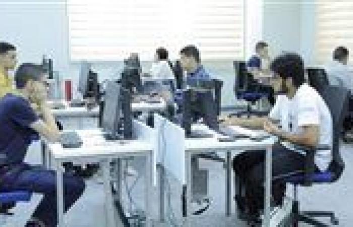 بالبلدي : عاجل..
      رابط
      تنسيق
      المرحلة
      الثالثة
      للثانوية
      العامة
      2026..
      ينطلق
      غدًا
      بحد
      أدنى
      50%