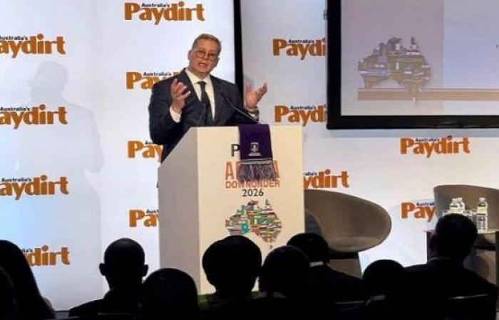 بالبلدي : بدوي
      يفتح
      باب
      التعدين
      أمام
      المستثمرين..
      100
      ألف
      كم²
      فرص
      واعدة
      للذهب
      والمعادن
      في
      جمهورية مصر العربية