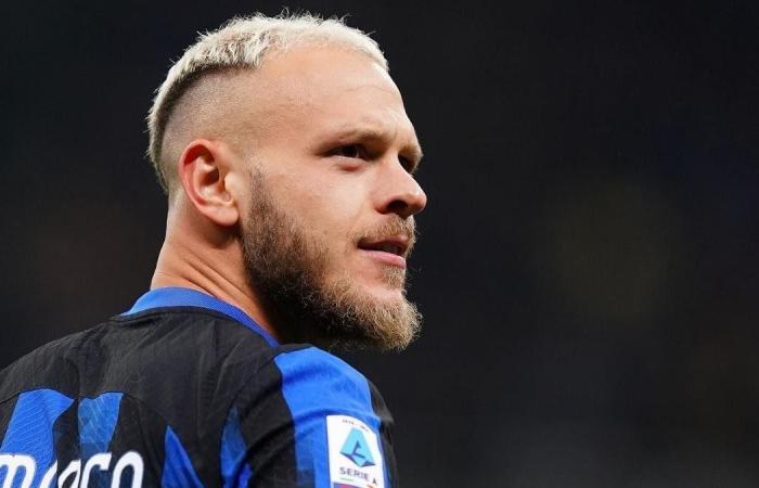 بالبلدي : ديماركو
      يرد
      على
      أنباء
      اهتمام
      برشلونة
      بالتعاقد
      معه