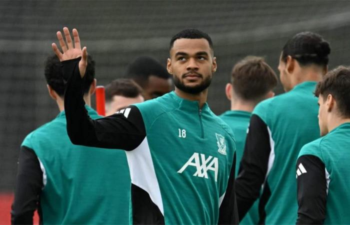 بالبلدي : ليفربول
      يرد
      على
      عرض
      مانشستر
      سيتي
      لضم
      جاكبو