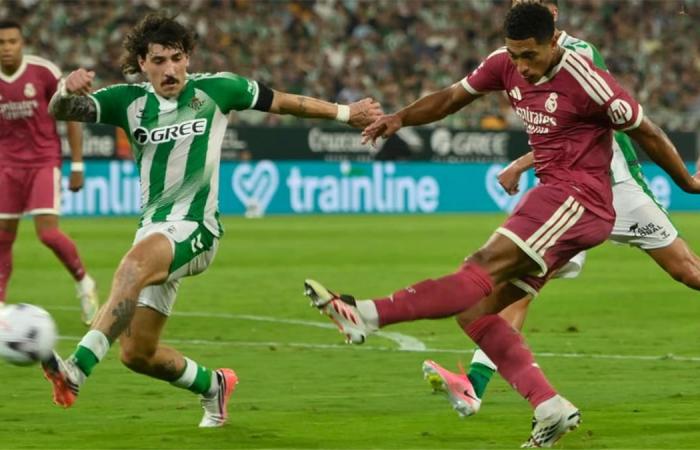بالبلدي : ترتيب
      الدوري
      الإسباني
      بعد
      هزيمة
      ريال
      مدريد
      أمام
      ريال
      بيتيس