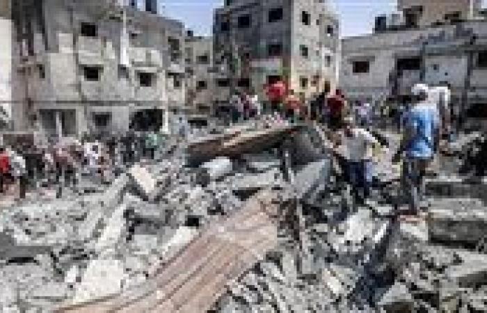 بالبلدي: "وفا":
      انتشال
      رفات
      55
      شهيدا
      من
      تحت
      الأنقاض
      في
      قطاع
      غزة