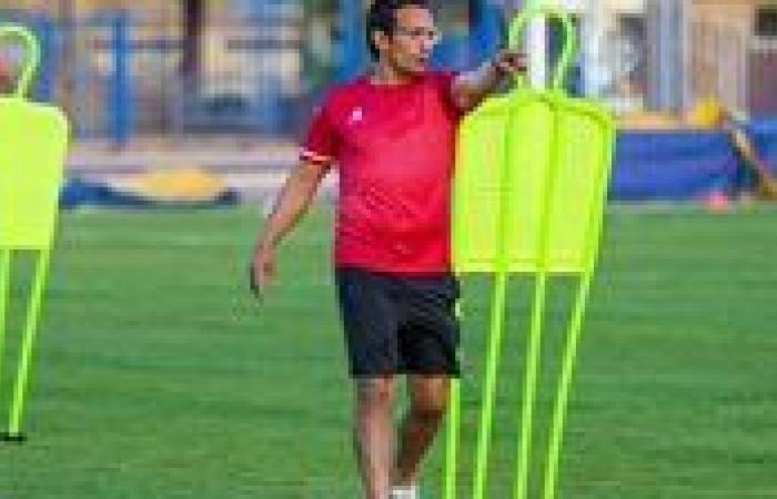بالبلدي: أحمد
      سامي
      يعد
      علي
      سليمان
      بالمشاركة
      مع
      المصري
      أمام
      السويس
      بتروجت
