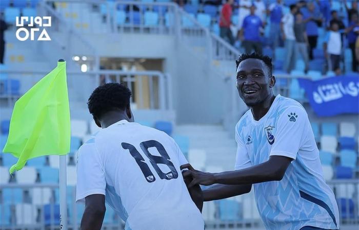 بالبلدي : فيديو
      |
      الفار
      ينقذ
      طلائع
      الجيش
      من
      هزيمة
      قاتلة
      أمام
      القناة
      في
      الدوري
      المصري