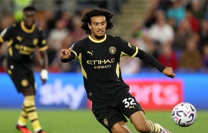 بالبلدي : قائمة
      مانشستر
      سيتي
      لمباراة
      بورتو
      في
      دوري
      أبطال
      أوروبا..
      موقف
      بوعدي