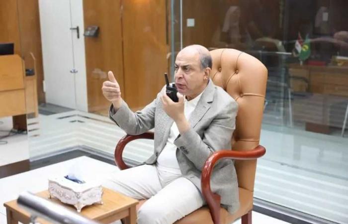 محافظ
      المنيا
      يتابع
      80
      معرضا
      لأهلا
      مدارس
      ويوجه
      بضخ
      المستلزمات
      المدرسية
      والسلع
      الغذائية