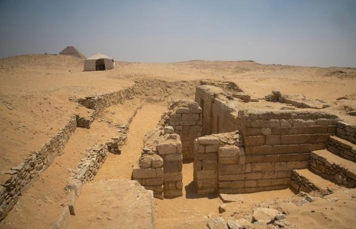 بالبلدي: بعثة
      أثرية
      إسبانية
      مصرية
      مشتركة
      تكشف
      عن
      مقبرة
      من
      أواخر
      عصر
      الأسرة
      الخامسة
      بمنطقة
      آثار
      سقارة