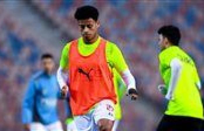بالبلدي: محمد
      عاطف:
      أسعى
      لإثبات
      أن
      انتقالي
      إلى
      الزمالك
      لم
      يكن
      صدفة