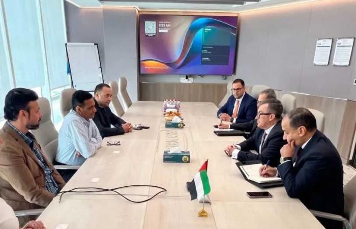 وزير
      التخطيط:
      مصر
      تمتلك
      إمكانات
      واعدة
      لتوسيع
      سلاسل
      القيمة
      في
      التصنيع
      الزراعي
      والغذائي