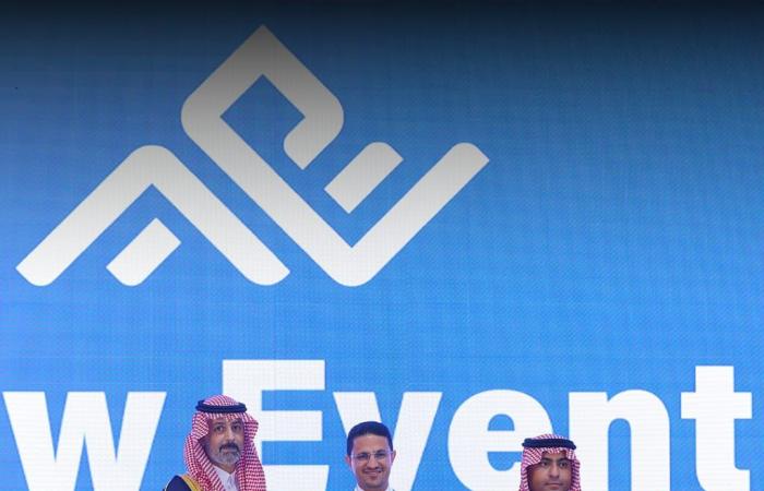 بالبلدي : تكريم
      الدكتور
      حميد
      الرجوي
      رئيس
      مجلس
      إدارة
      «نيو
      إيفنت
      للتطوير»
      تقديرًا
      لدوره
      في
      دعم
      التنمية
      العمرانية