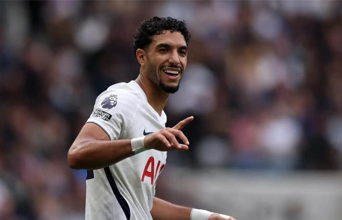 بالبلدي : أجبونلاهور
      ينتقد
      توتنهام
      على خلفية تداعيات
      مرموش
      وسافينيو:
      كيف
      تنفقون
      أموالًا
      على
      لاعبين
      لا
      يسجلون؟