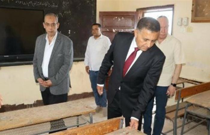 بالبلدي: محافظ
      القليوبية
      يعتمد
      حركة
      تغييرات
      موسعة
      في
      تعليم
      المحافظة..
      تعيين
      مديري
      ووكلاء
      جدد