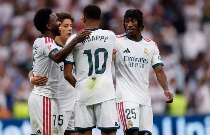 بالبلدي : تشكيل
      ريال
      مدريد
      المتوقع
      أمام
      إنتر
      ميلان
      اليوم
      في
      دوري
      أبطال
      أوروبا