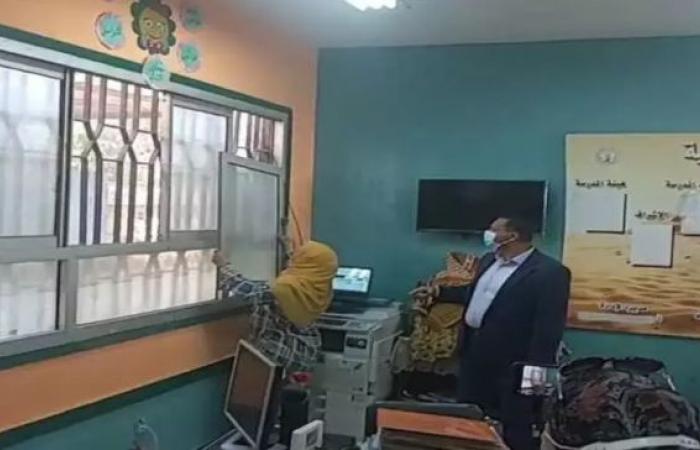 بالبلدي : من
      الجلابية
      إلى
      تحويل
      الفصول
      لمكاتب..
      نقص
      الإمكانيات
      وتقصير
      المسؤولين
      يضعان
      مديري
      المدارس
      تحت
      المجهر