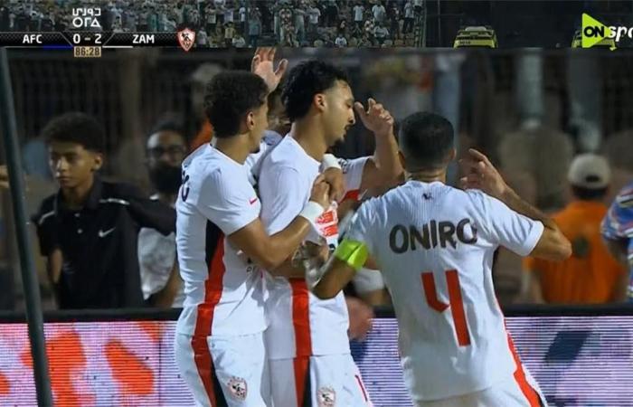 بالبلدي : فيديو
      |
      أحمد
      شريف
      يسجل
      هدف
      الزمالك
      الثاني
      أمام
      أبو
      قير
      للأسمدة