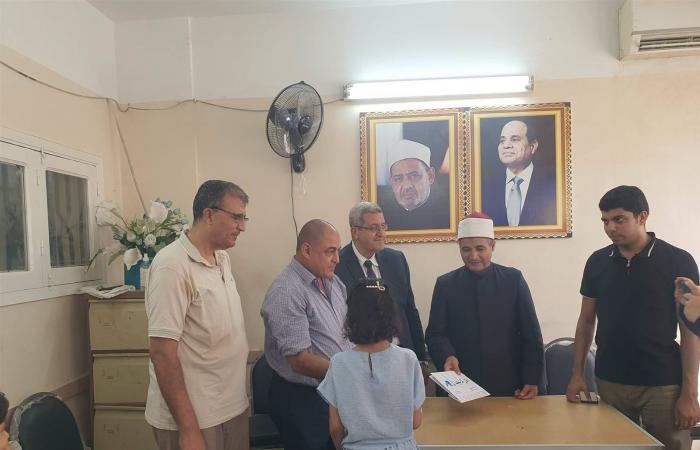 بالبلدي : دعمًا
      لطلابها..
      منطقة
      الغربية
      الأزهرية
      تسلم
      أجهزة
      طبية
      لضعاف
      السمع