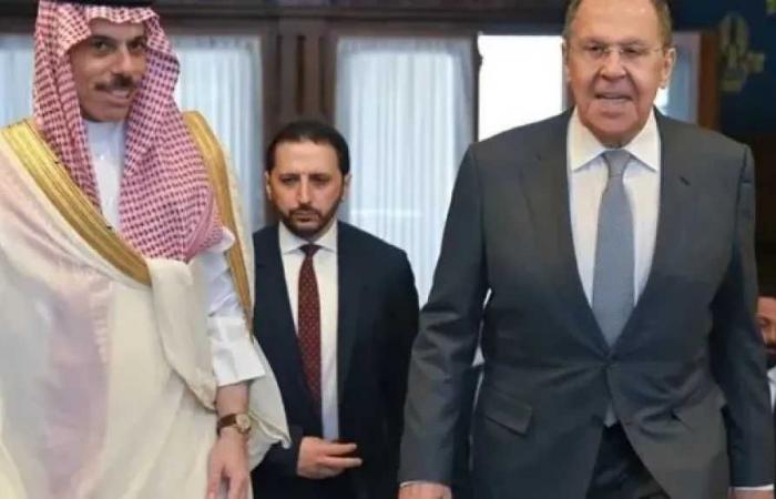 وزير
      الخارجية
      السعودي:
      لن
      نتردد
      في
      الدفاع
      عن
      المملكة..
      والباب
      مفتوح
      أمام
      الحل
      الدبلوماسي