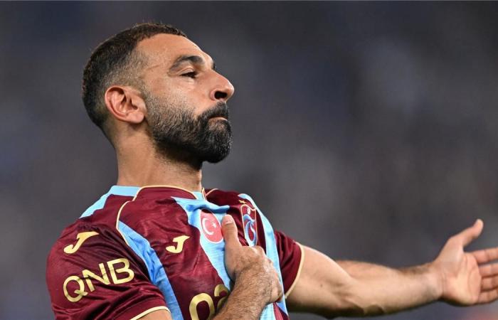 بالبلدي : جيرارد
      يلوم
      ليفربول
      على خلفية تداعيات
      محمد
      صلاح:
      لم
      يستحق
      هذه
      المعاملة
      ..
      وهو
      في
      قمة
      مستواه